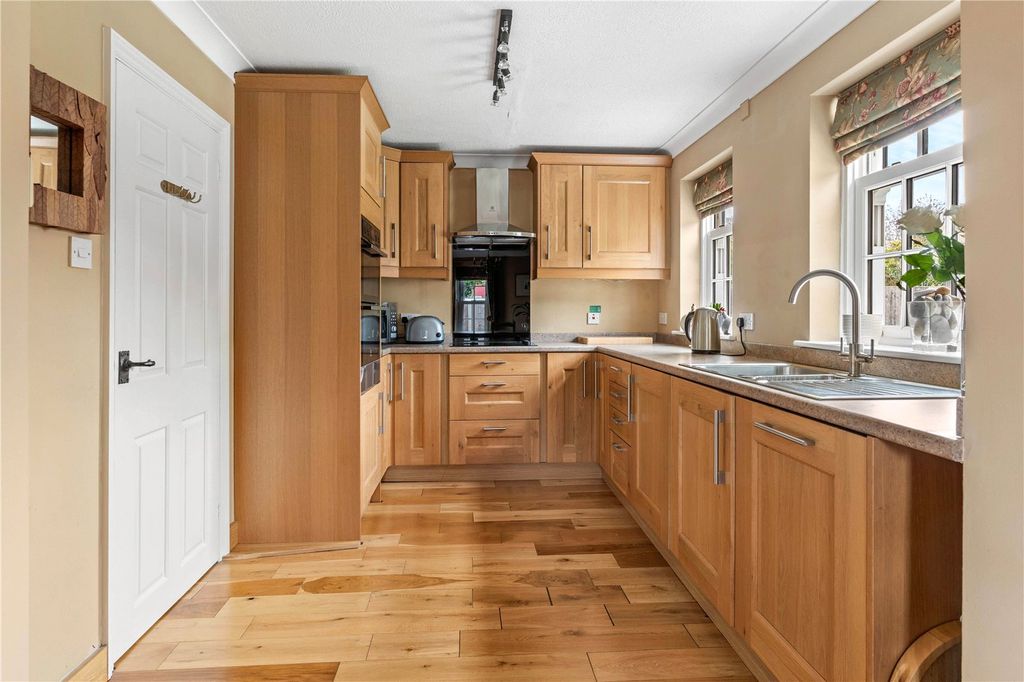 Property photo 2 of 13 Picture No. 05