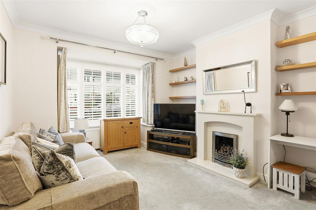 Property photo 3 of 24 1626672152 - 14.Jpg