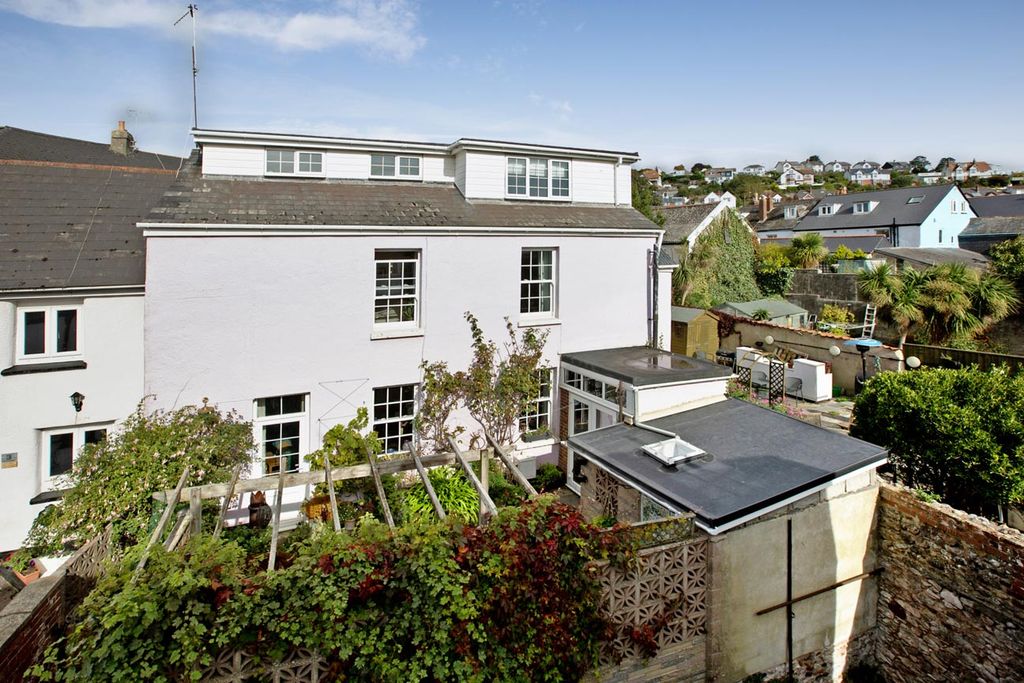 Property photo 1 of 14 Photo 14