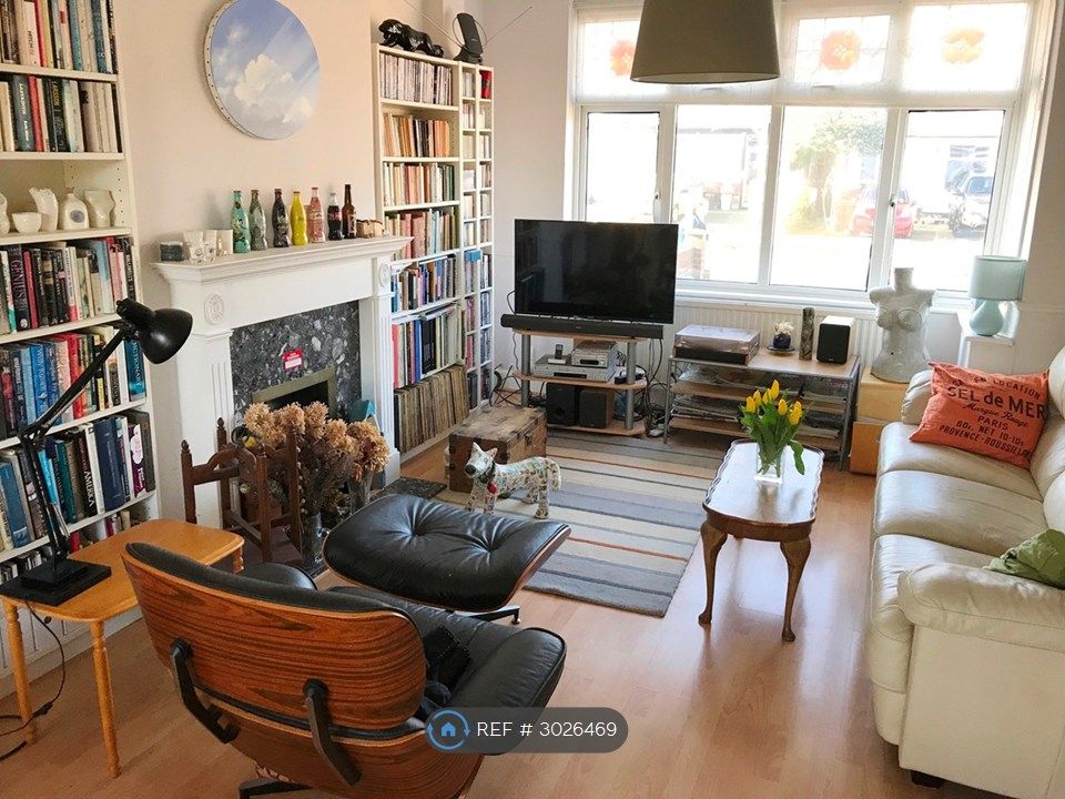 Property photo 2 of 13 Receiption 1/ Living Room