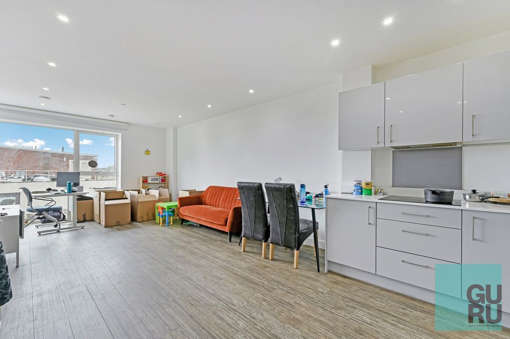 Property photo 1 of 10