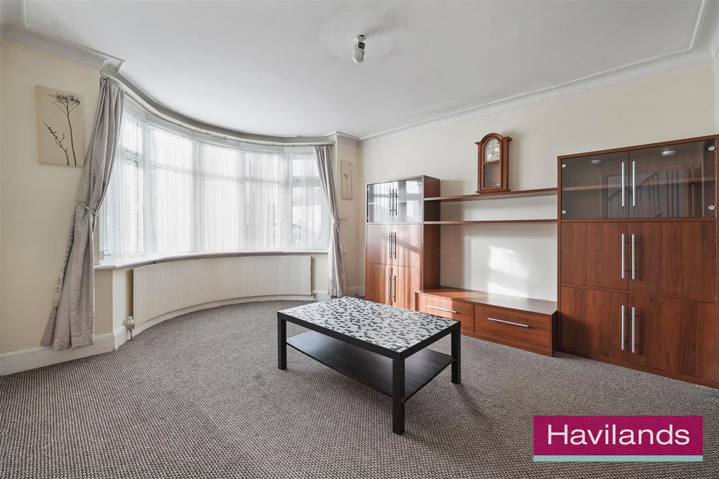 Property photo 2 of 12 Ridge Avenue-7.Jpg