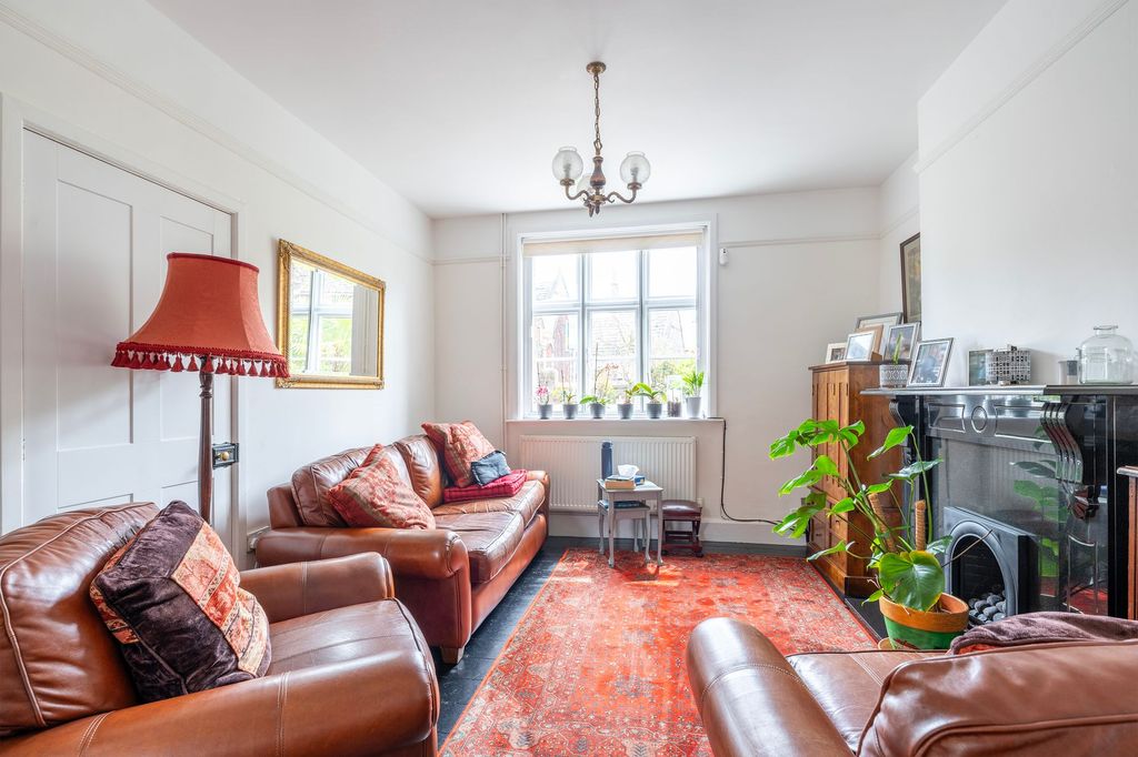 Property photo 3 of 21