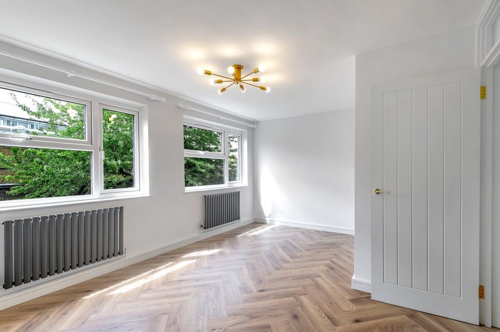Property photo 1 of 6 875119  (2)