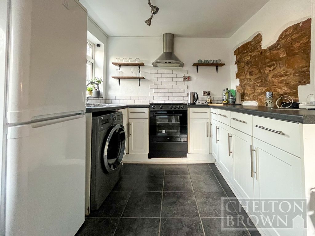 Property photo 2 of 22 Picture No. 25