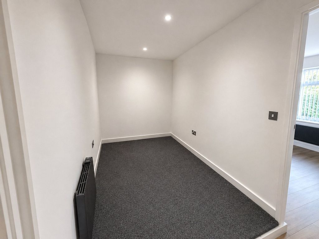 Property photo 3 of 5 Picture No. 03