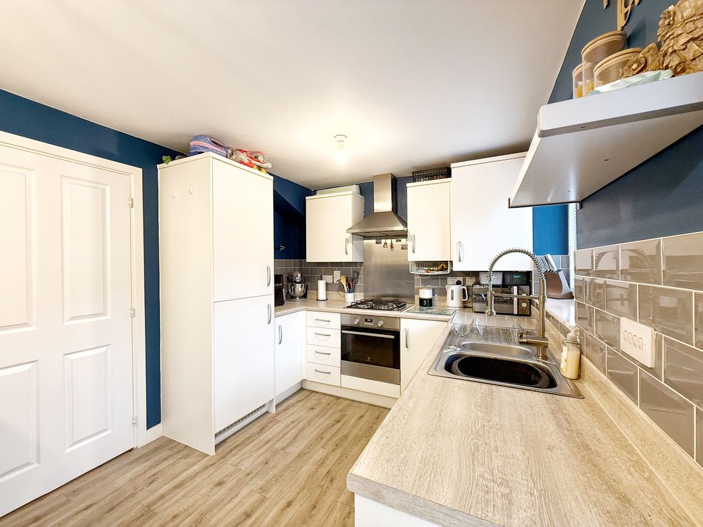 Property photo 3 of 21 Img_8919