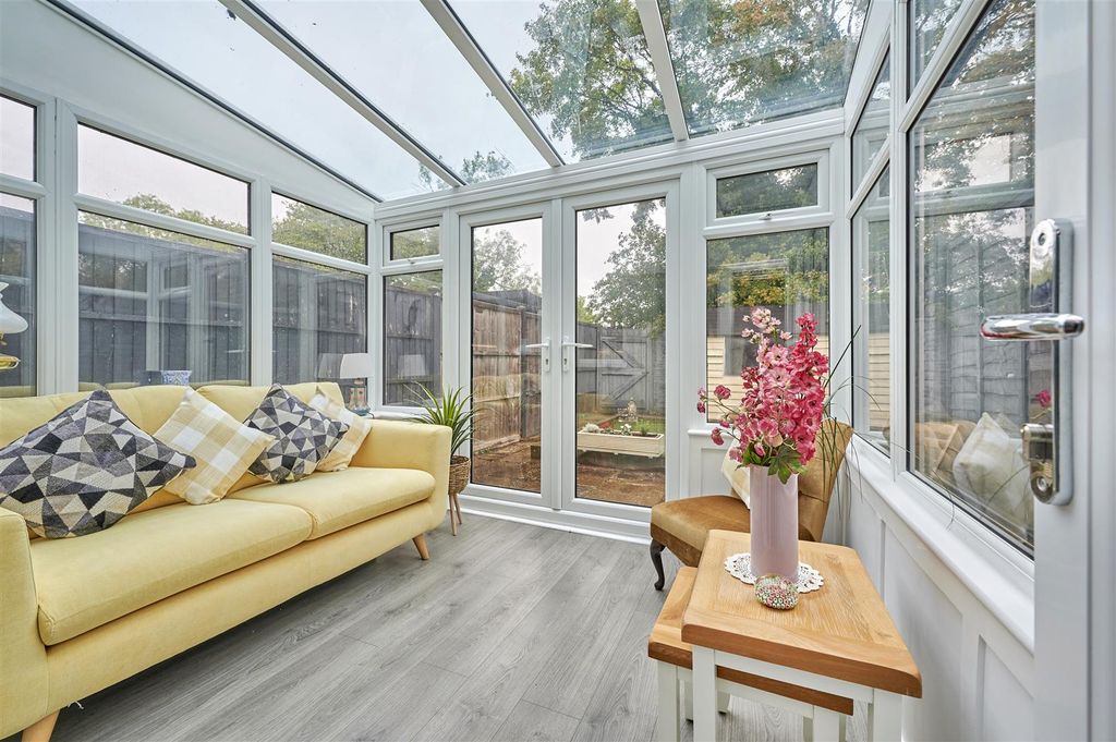 Property photo 3 of 13 Conservatory