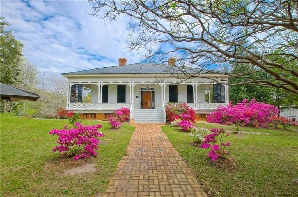 Property photo 1 of 30