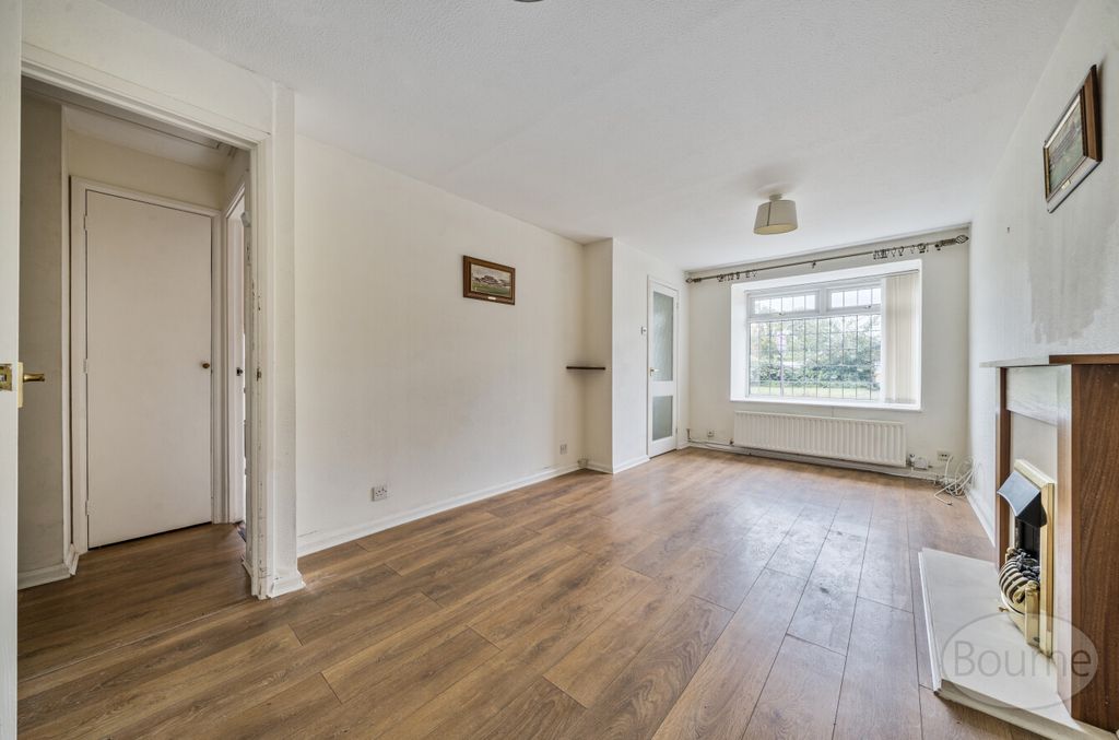 Property photo 3 of 16 0d5c08B5-8641-45c...