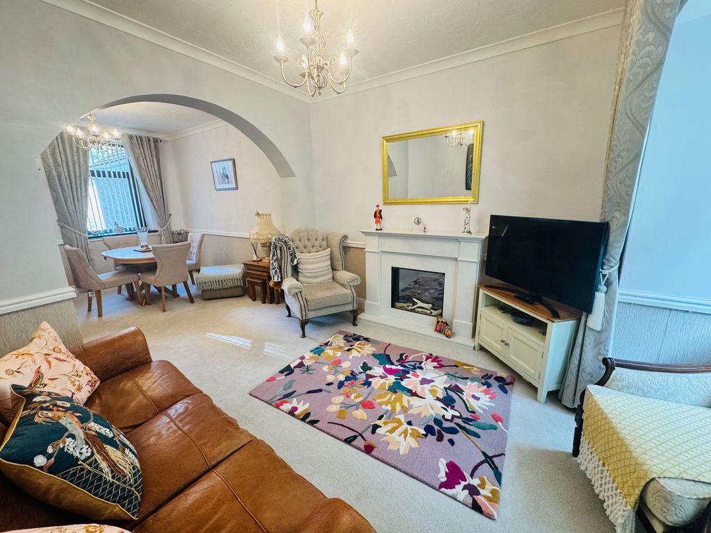 Property photo 3 of 29