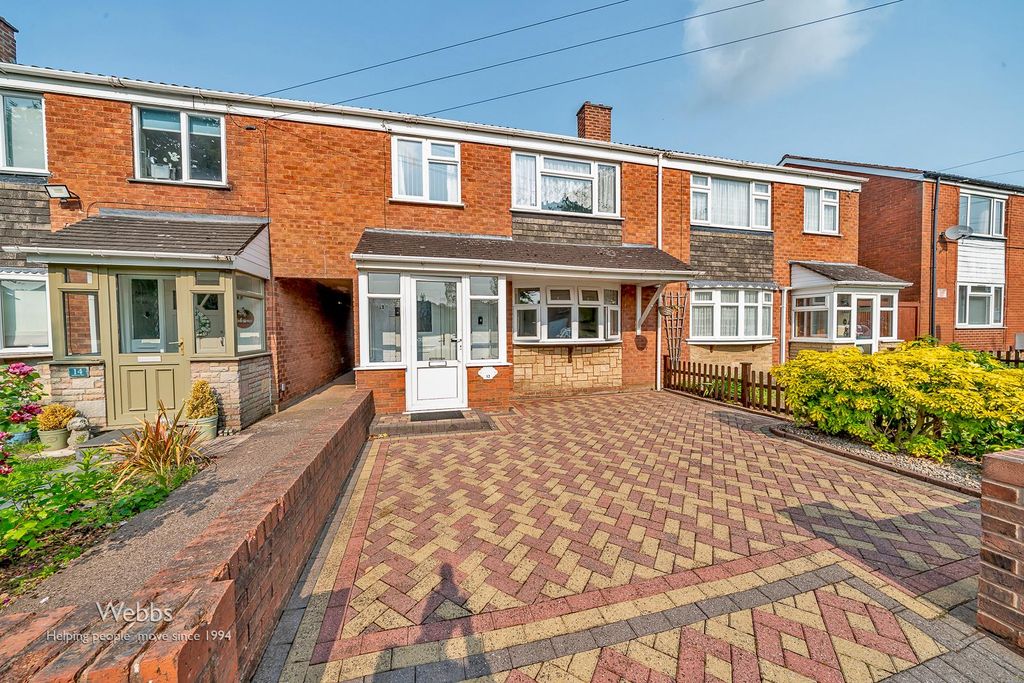 Property photo 1 of 29 Â© Webbs Estate Agents Â© (27 Of 124).Jpg