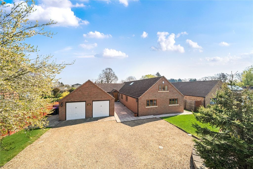Property photo 1 of 20 The Willows