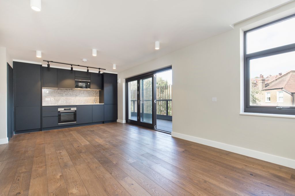 Property photo 1 of 8 Reception Room