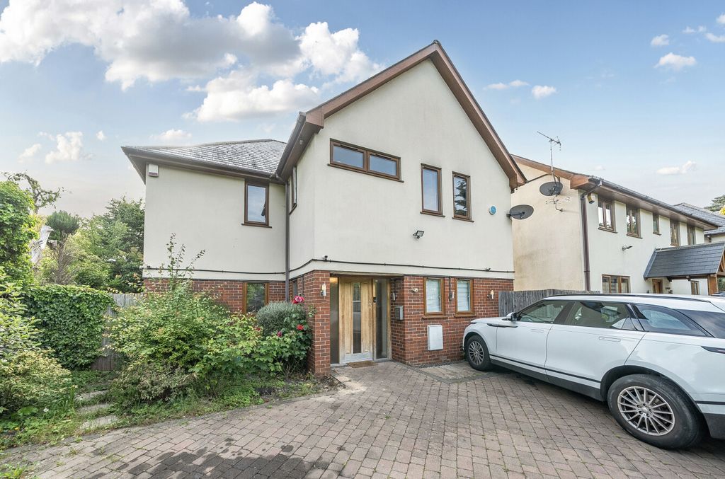 Property photo 1 of 12 1303193-5-6839E66...
