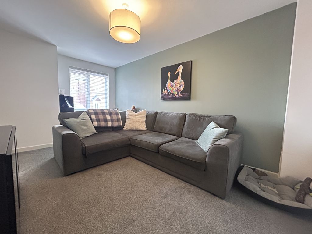 Property photo 2 of 12 Img_1088