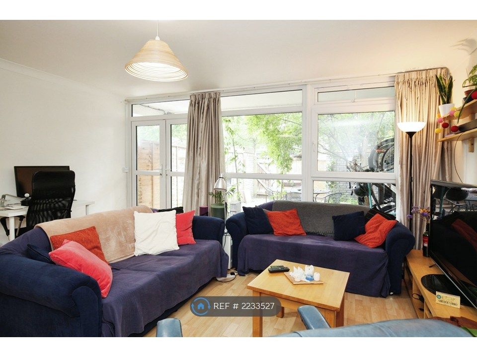 Property photo 2 of 8