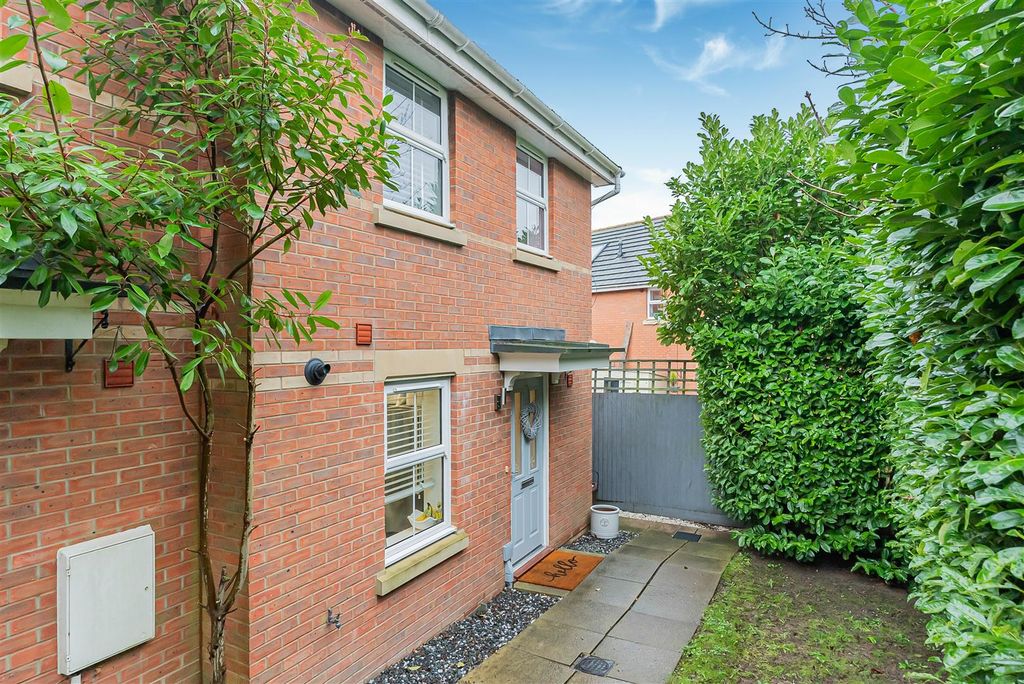 Property photo 1 of 26 37_71388.Jpg