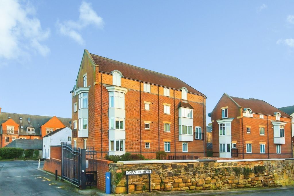 Property photo 1 of 13 Photo 8