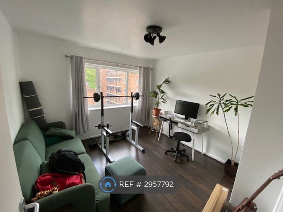 Property photo 3 of 15 Bright Second Bedroom