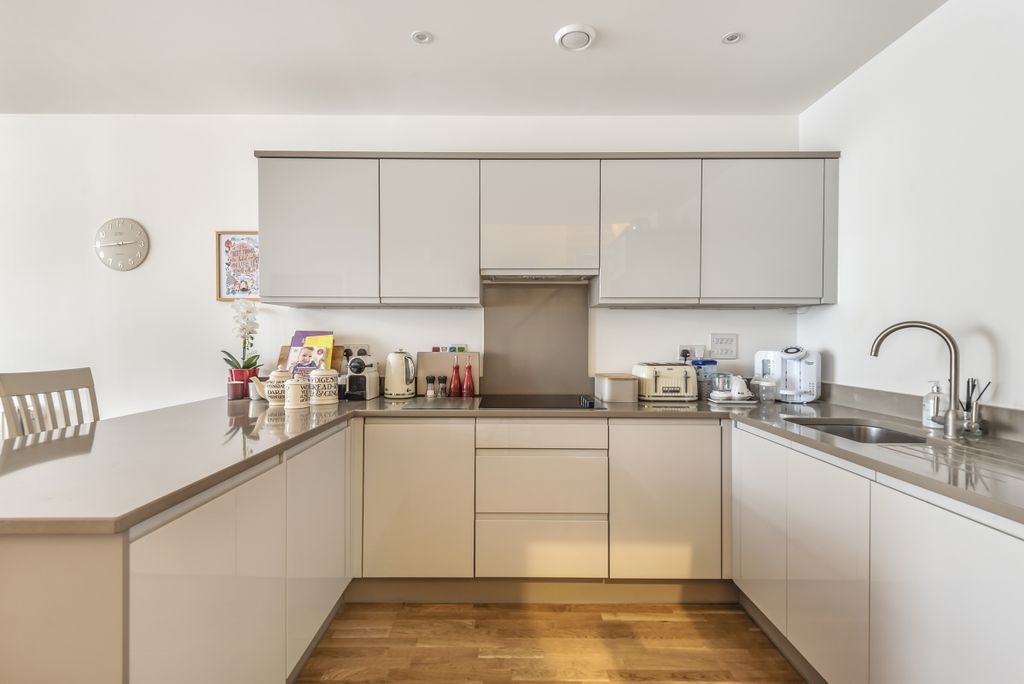 Property photo 2 of 23 5