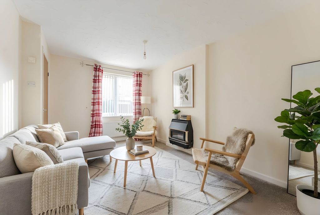 Property photo 3 of 9