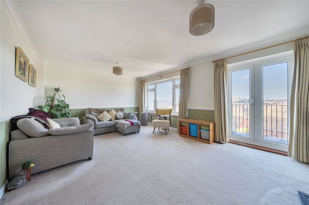 Property photo 1 of 20 Picture No. 13