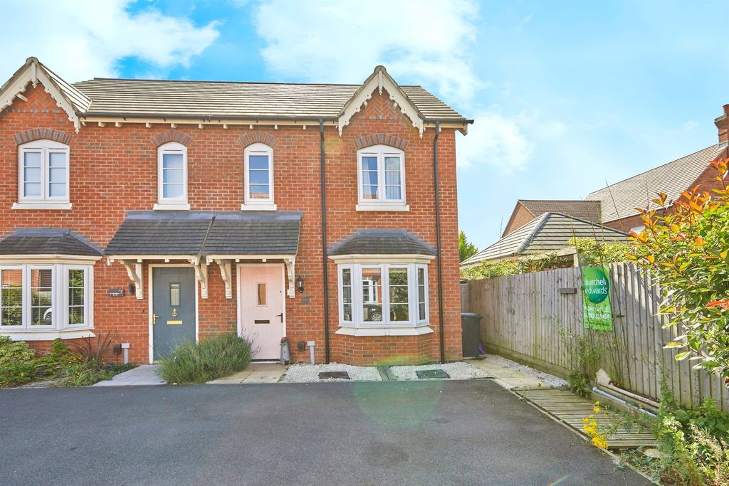 Property photo 1 of 17