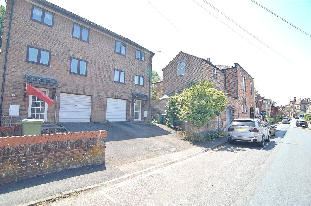 Property photo 1 of 10 Picture No. 16