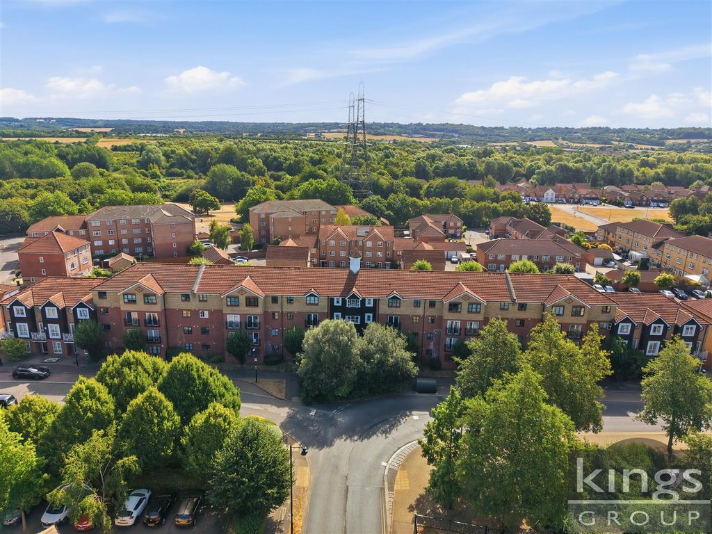 Property photo 3 of 14 1