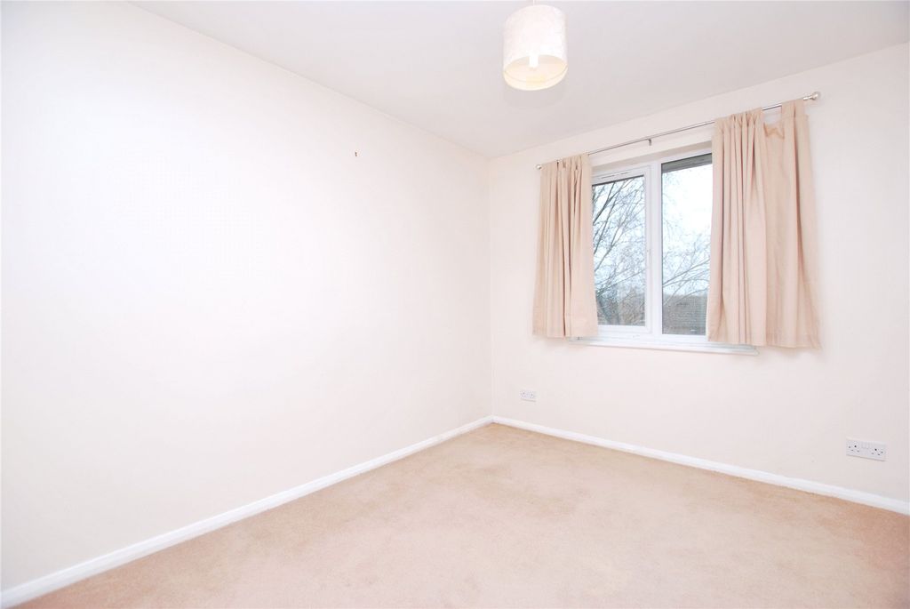 Property photo 3 of 5 Picture No. 10