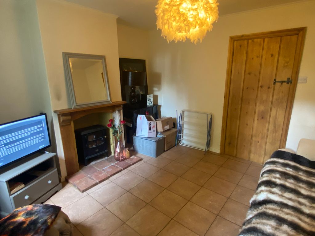 Property photo 2 of 8 Image