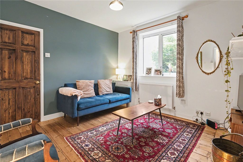 Property photo 2 of 19 Picture No. 20