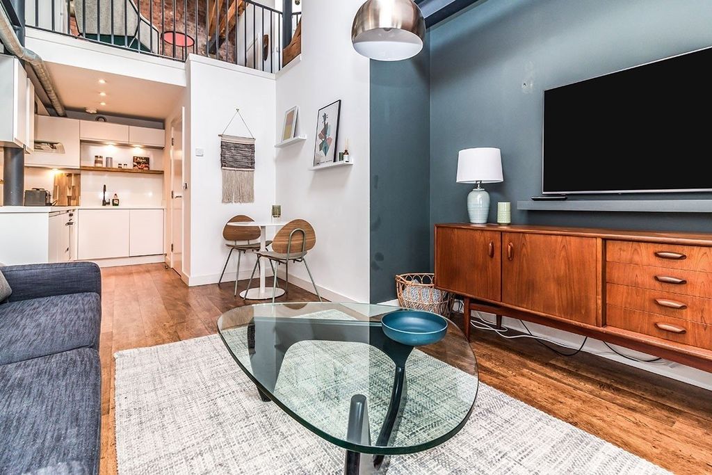 Property photo 3 of 11 Picture No. 12