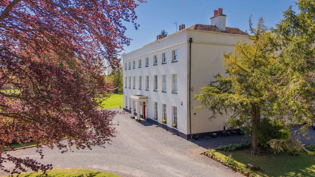 Additional image 39 of 1 bed flat for saleLeaton Hall, Church Lane, Bobbington DY7