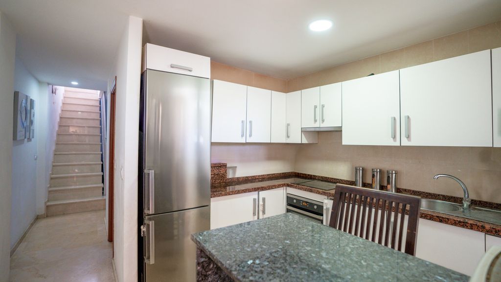 Property photo 3 of 18 Photo 2