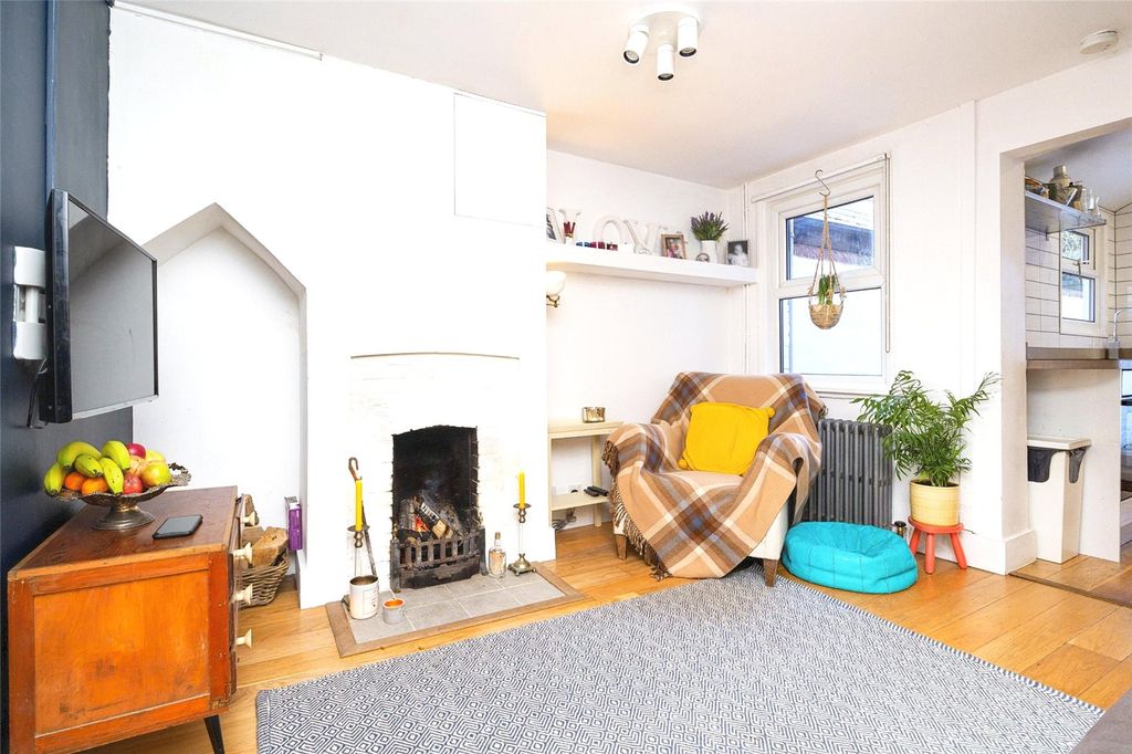 Property photo 1 of 10