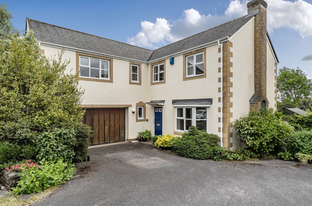 Property photo 1 of 15 1455761-1-6A02F1d...
