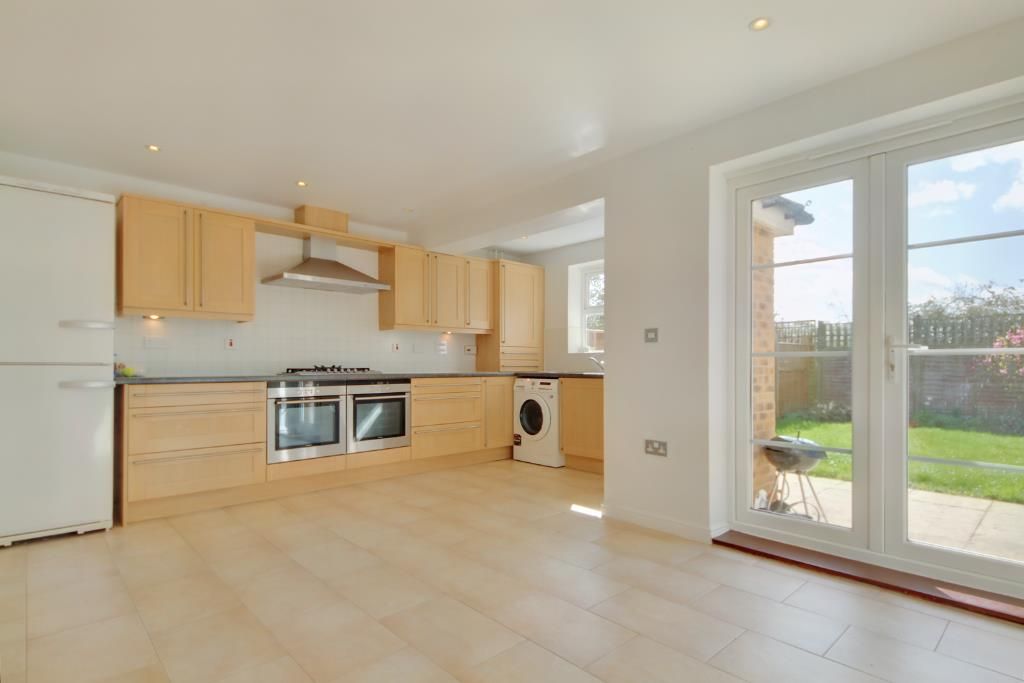 Property photo 1 of 12 Kitchen Diner.Jpg