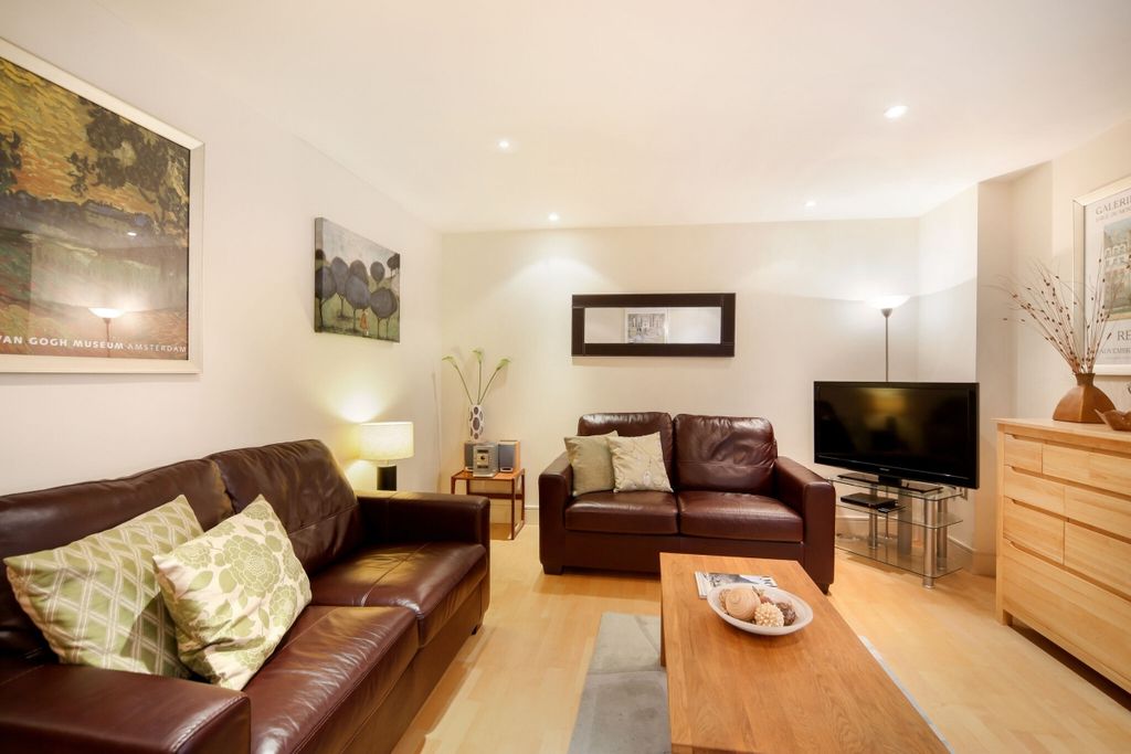 Property photo 2 of 16 Ph26_2010879-Copy...