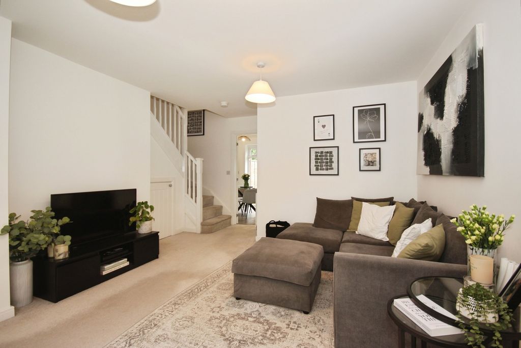 Property photo 3 of 20 Pbox-Img.Jpg