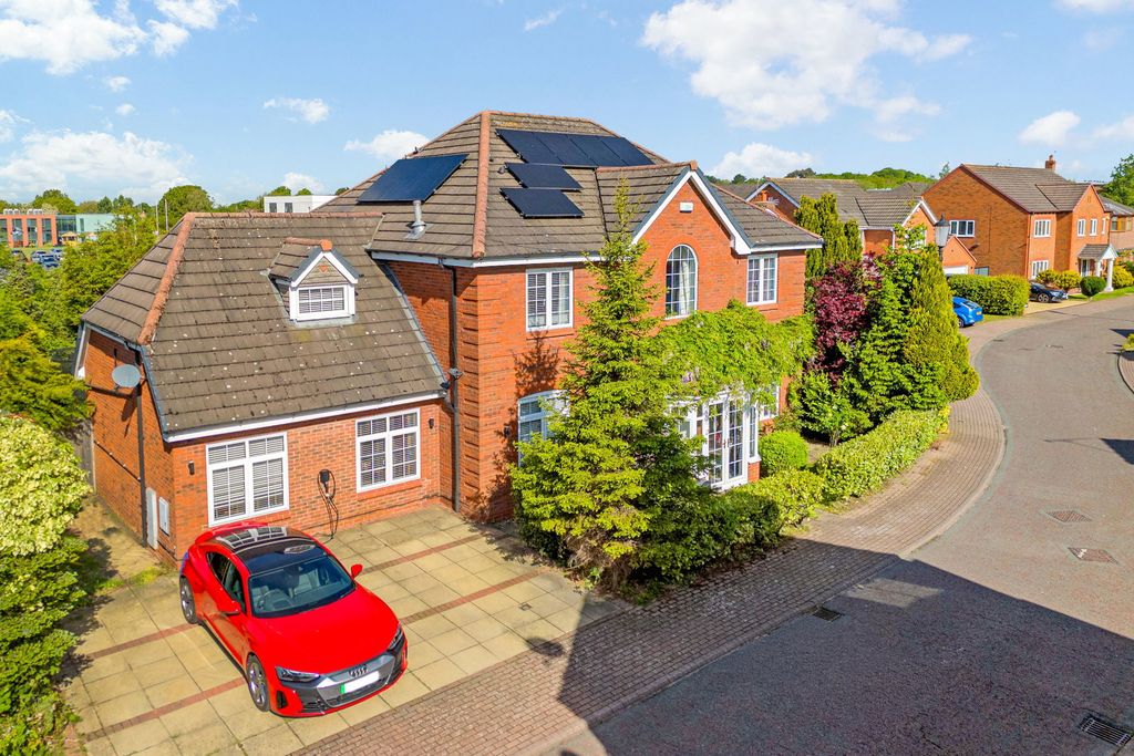 Property photo 1 of 88