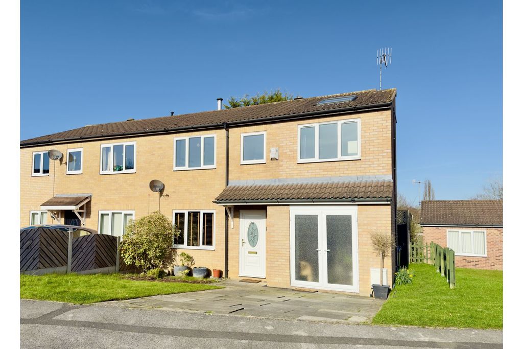 Property photo 1 of 25