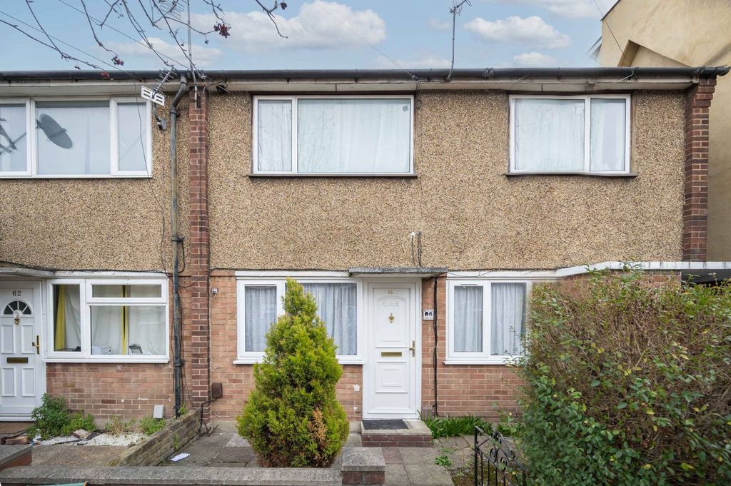 Property photo 1 of 6
