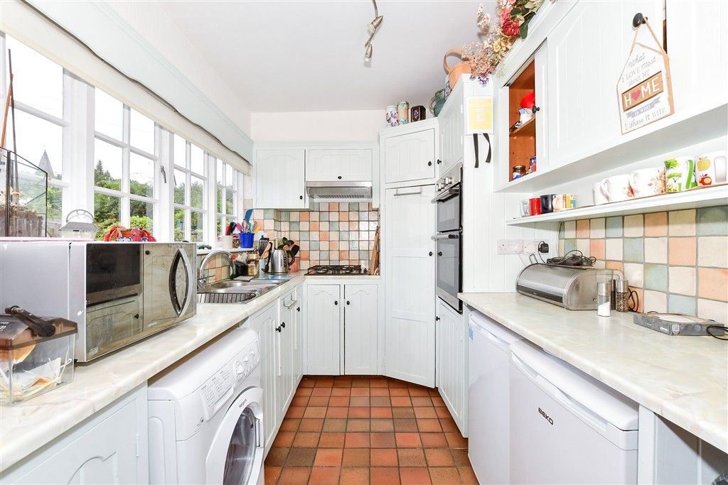 Property photo 2 of 13 Kitchen