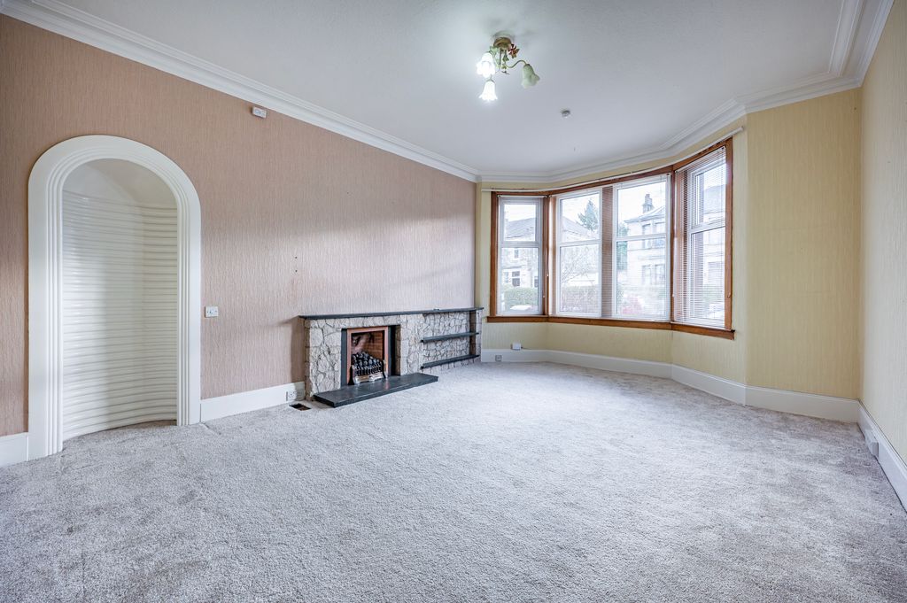 Property photo 3 of 46