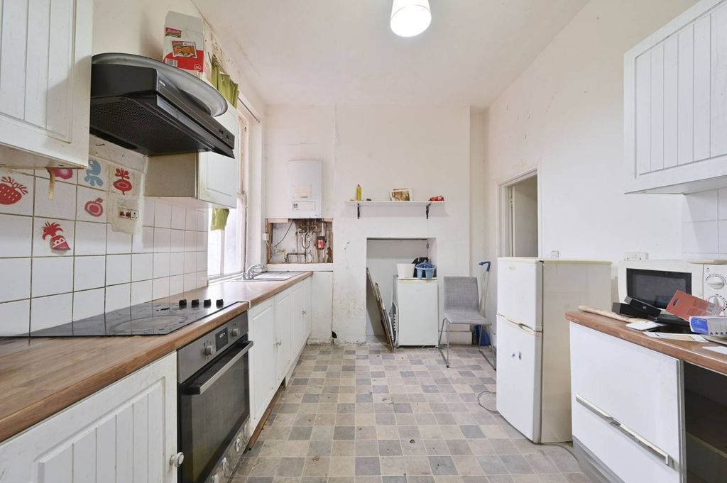 Property photo 1 of 8