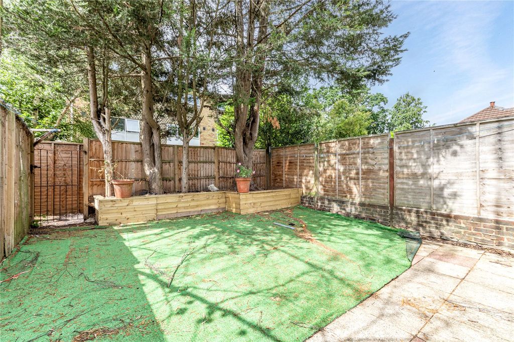Property photo 2 of 14 Picture No. 24