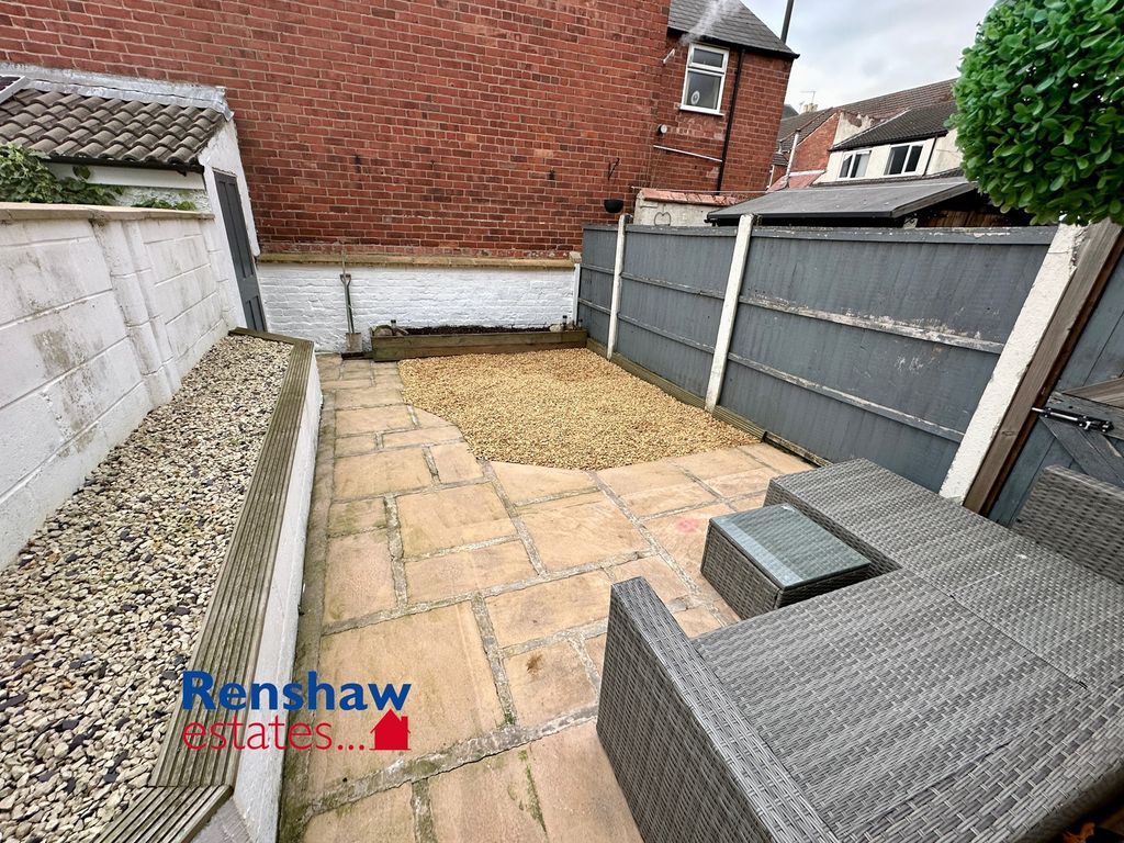 Property photo 3 of 11 R (2)