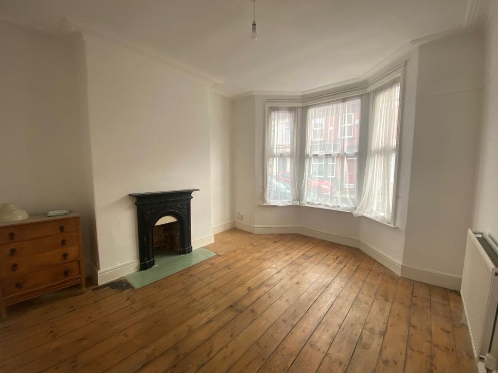 Property photo 3 of 13 3.Jpg